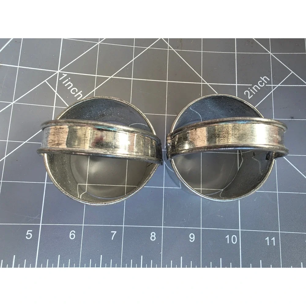 Vintage Gourmet Grande Tin Biscuit Cookie Cutters Set of 2 with Handles Silver